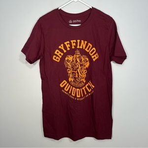 Harry Potter Shirt Men’s Medium Red Graphic Pullover Gryffindor Hogwarts Wizard
